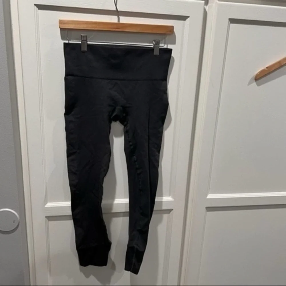 LuluLemon Ebb to Street Pant